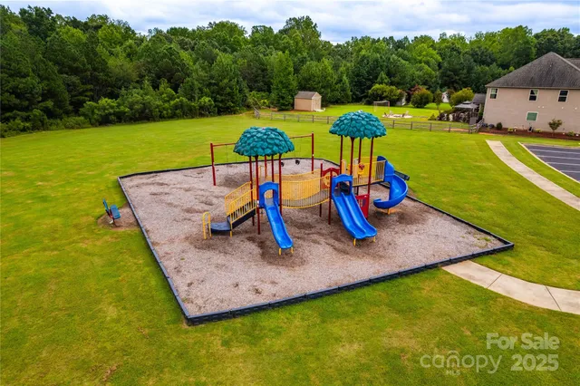 $555,000 | 3719 Lenox Lane, Denver, NC 28037