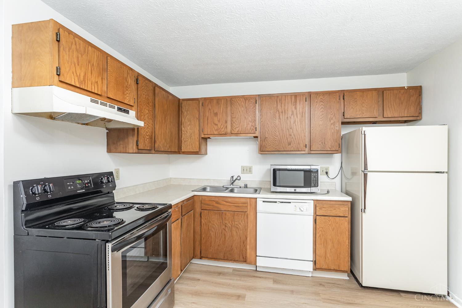 518 Riddle Road, Unit 12 Cincinnati, OH 45220 - Photo 7 of 15