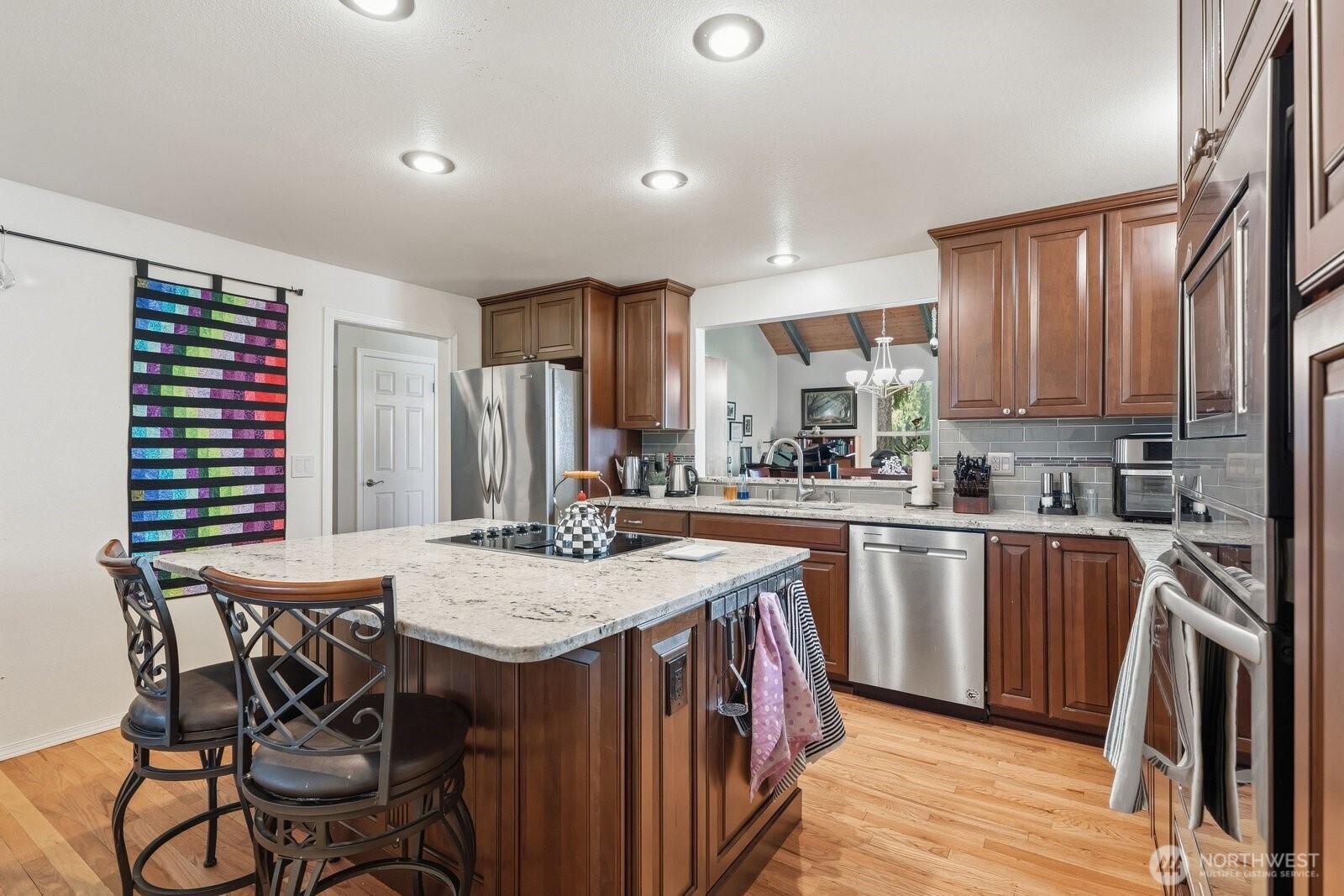 25309 144th Avenue Southeast Kent, WA 98042 - Photo 13 of 38