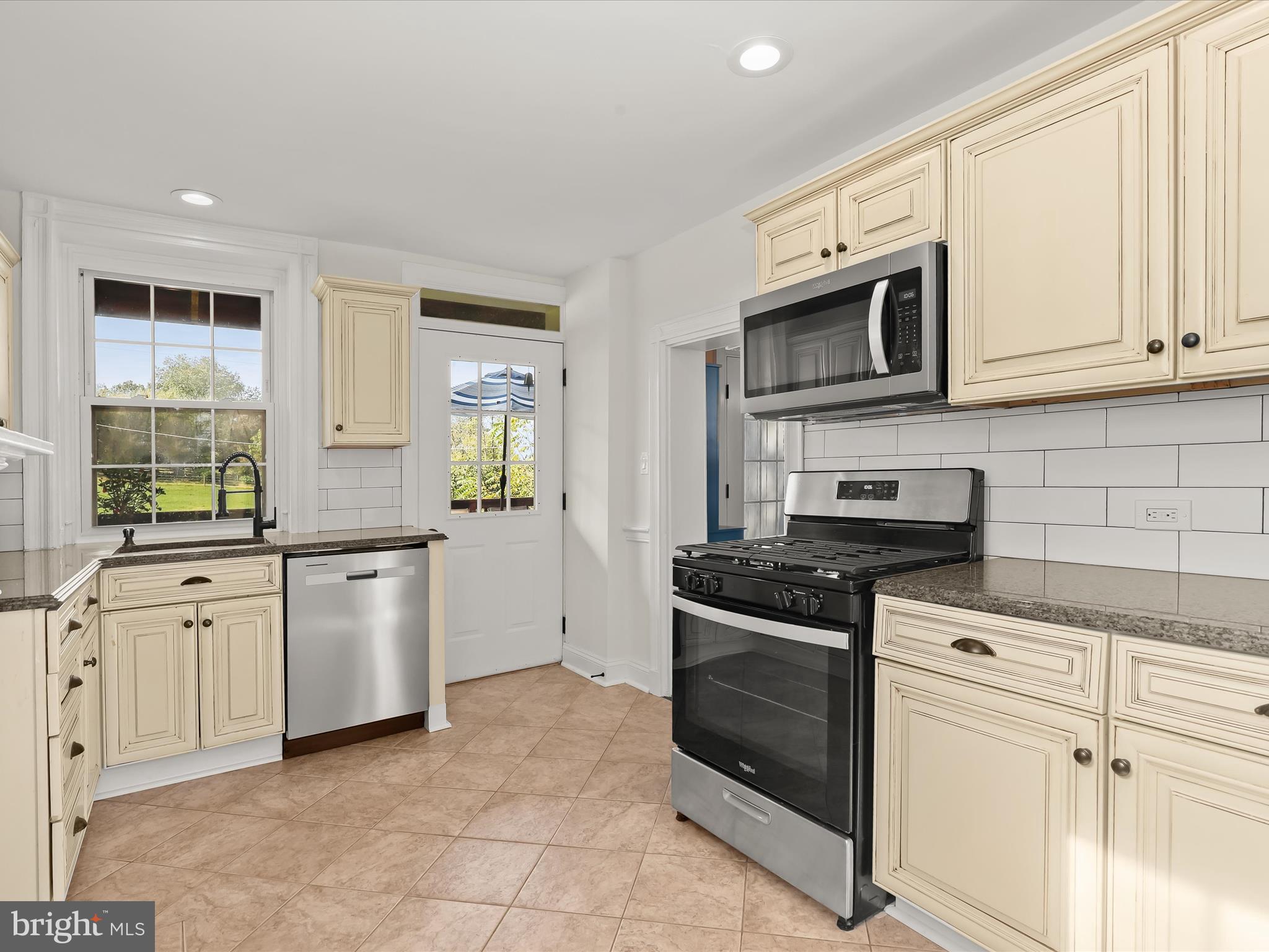 1530 Bowersox Road New Windsor, MD 21776 - Photo 13 of 97 Kitchen