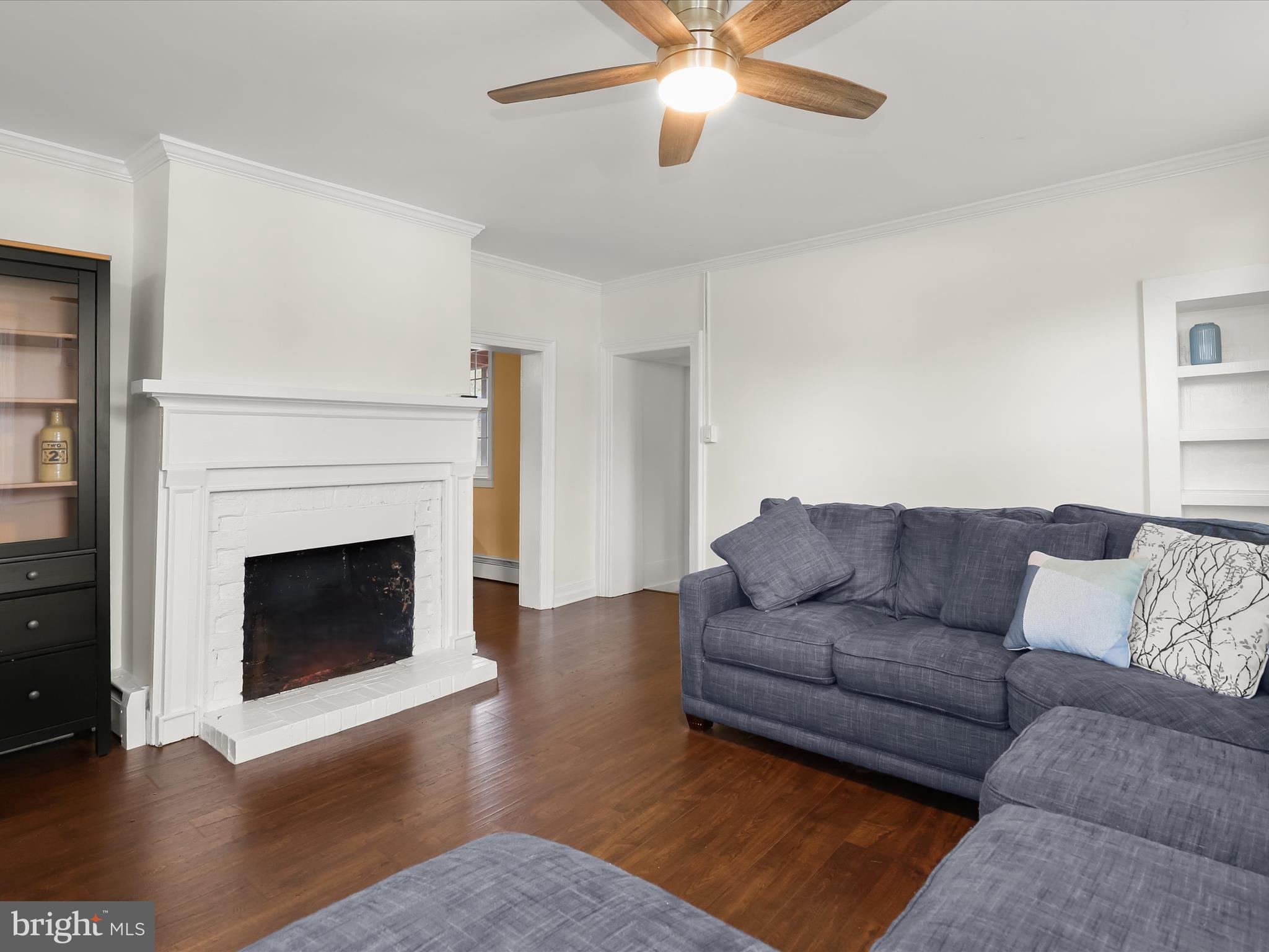 1530 Bowersox Road New Windsor, MD 21776 - Photo 4 of 97 Living Room