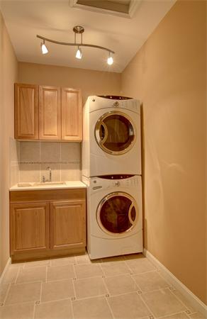 8 Alpine Ridge, Unit 98 Smithfield, RI 02917 - Photo 21 of 27 Gallery Image 21