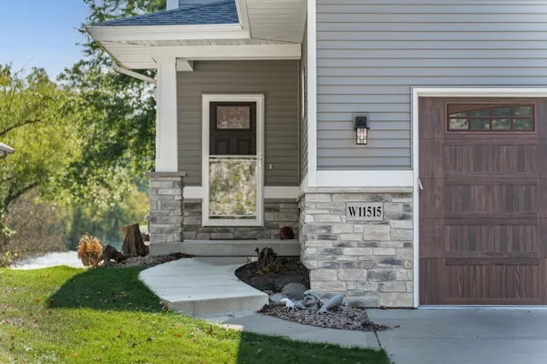 $935,000 | W11515 Demynck Road, Lodi, WI 53555