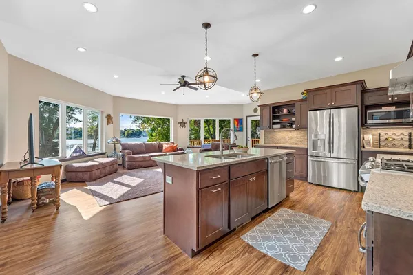 $935,000 | W11515 Demynck Road, Lodi, WI 53555