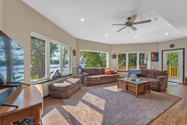 $935,000 | W11515 Demynck Road, Lodi, WI 53555