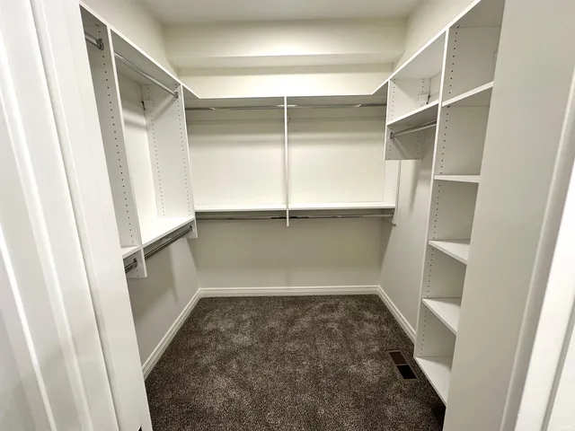 $394,900 | 1480 Monte Carlo Drive, Huntertown, IN 46748