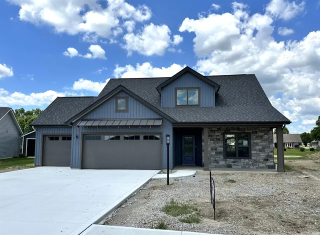 $394,900 | 1480 Monte Carlo Drive, Huntertown, IN 46748