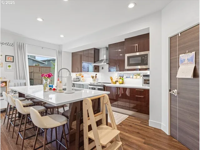 a view of a hallway with workspace