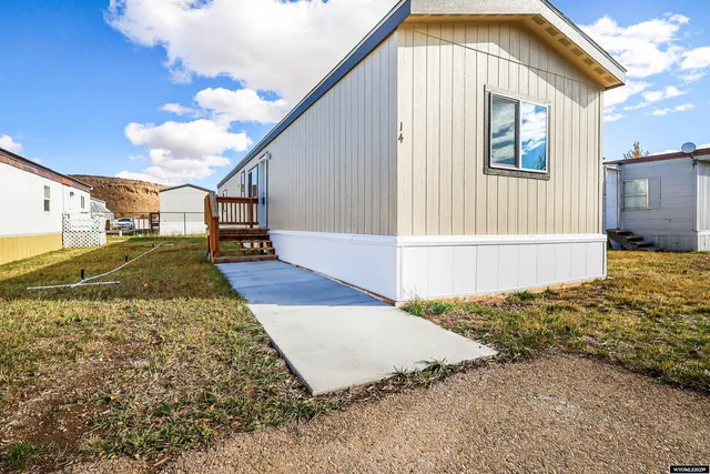 $80,000 | 204 Bear River Drive, Evanston, WY 82930