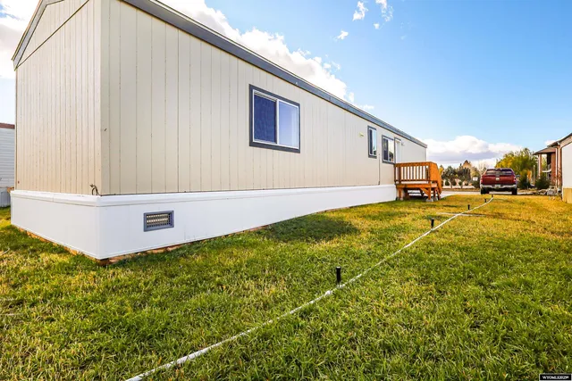 $80,000 | 204 Bear River Drive, Evanston, WY 82930