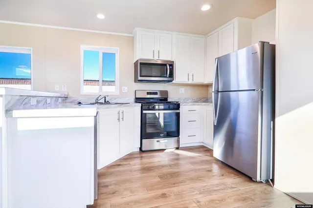 $80,000 | 204 Bear River Drive, Evanston, WY 82930