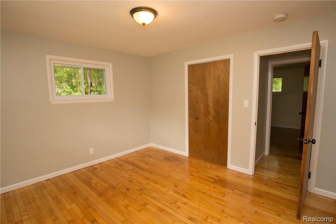2903 West Auburn Road Rochester, MI 48309 - Photo 21 of 36 IMG_4951.jpg