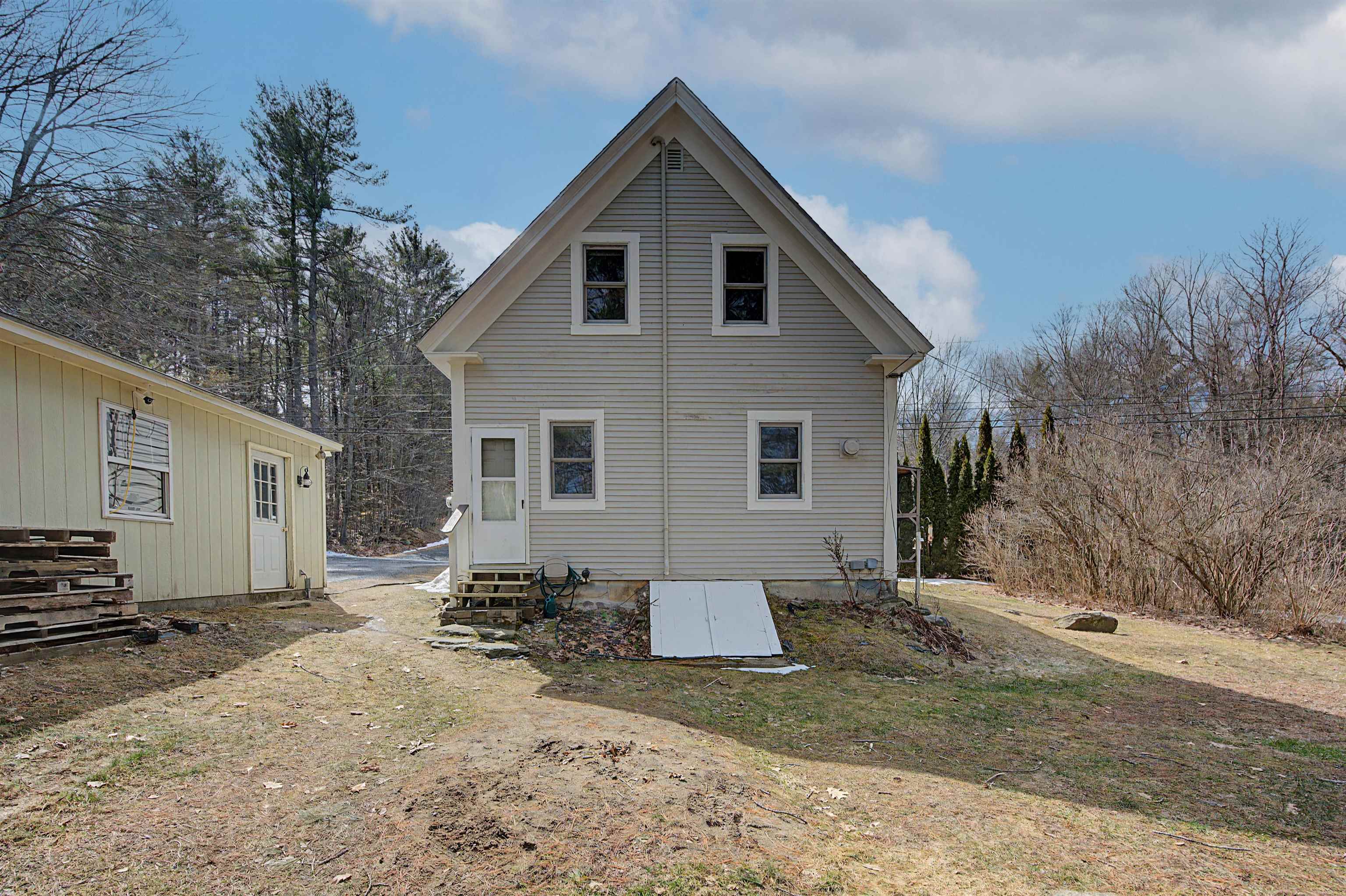 48 Bradford Road Sunapee, NH 03782 - Photo 36 of 40