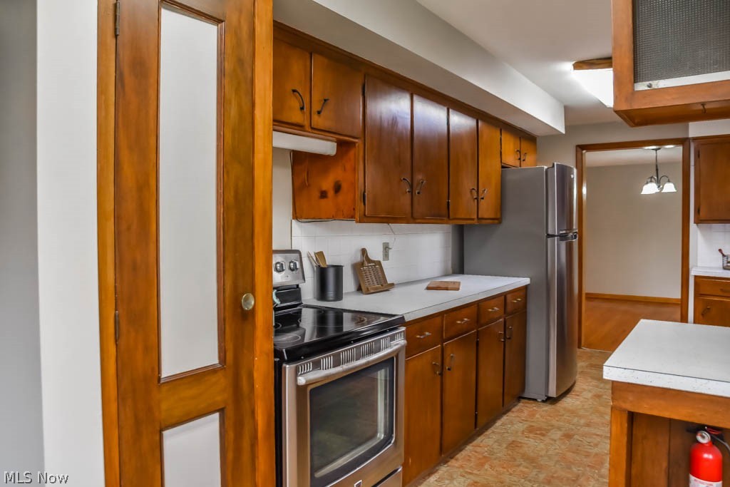 3525 25th Street Northwest Canton, OH 44708 - Photo 6 of 29 Kitchen