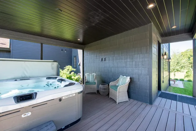 $1,258,000 | 626 Marie Lane, North Mankato, MN 56003