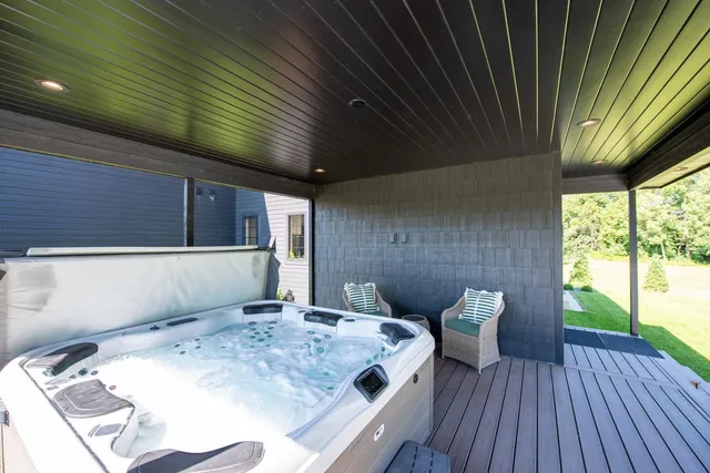 $1,258,000 | 626 Marie Lane, North Mankato, MN 56003