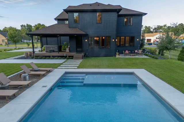 $1,258,000 | 626 Marie Lane, North Mankato, MN 56003