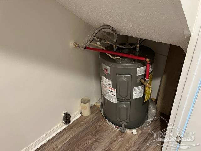 10154 Vixen Place Pensacola, FL 32514 - Photo 7 of 12 a view of water heater room
