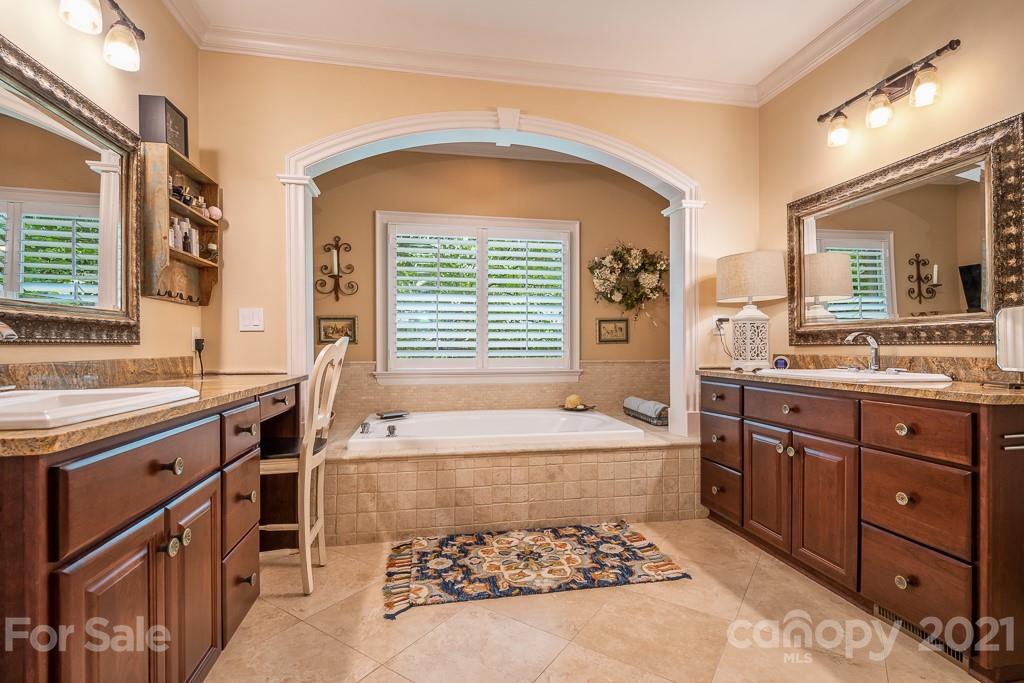 4144 Summit Ridge Lane, Unit 319 Denver, NC 28037 - Photo 12 of 48 Gallery Image 12