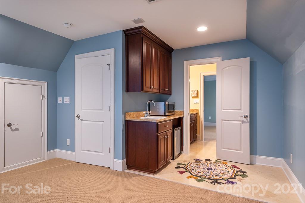 4144 Summit Ridge Lane, Unit 319 Denver, NC 28037 - Photo 20 of 48 Gallery Image 20