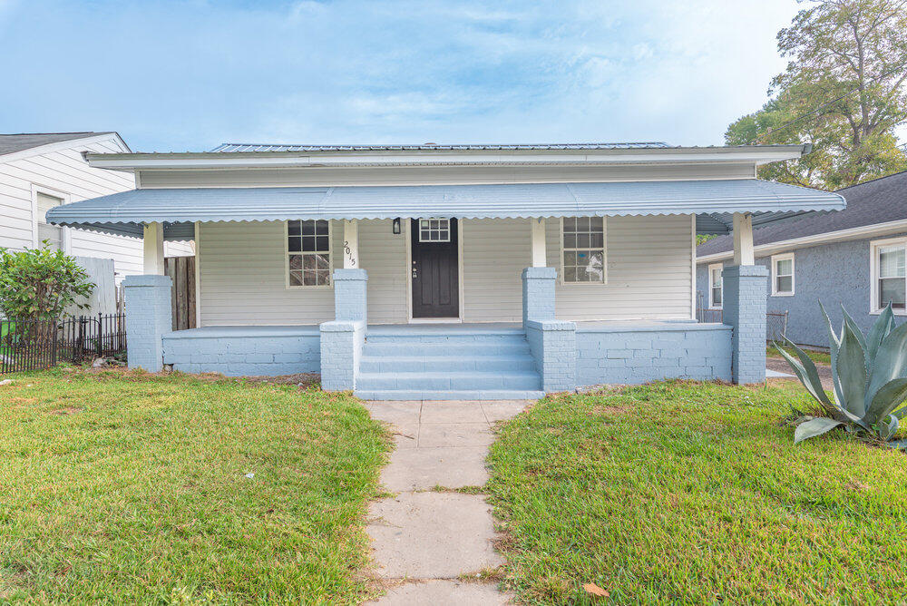 2015 Starnes Street Augusta, GA 30904 - Photo 1 of 43 005_2015_starnes_st_005_255