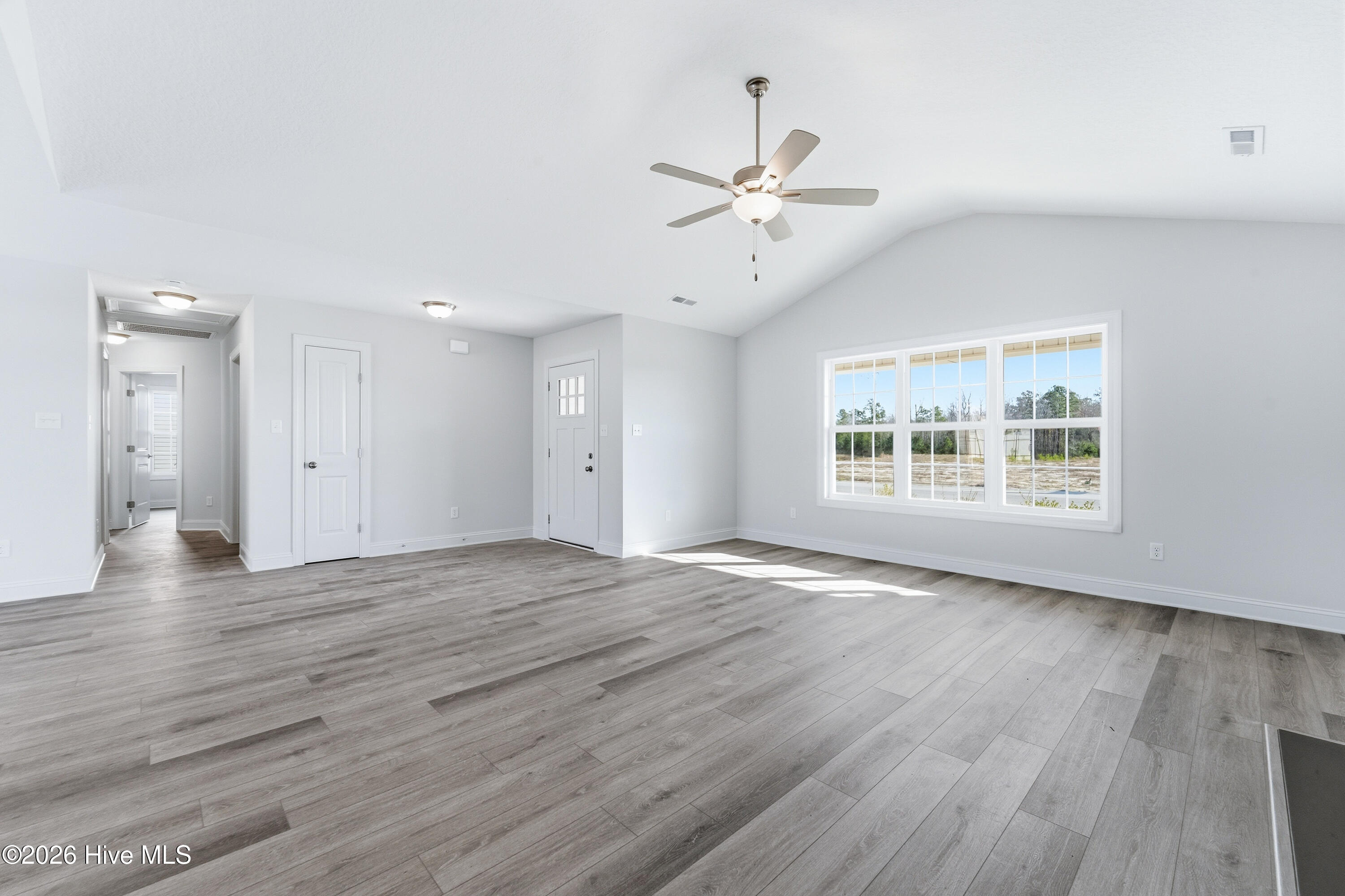 720 Regiment Road Jacksonville, NC 28546 - Photo 7 of 26 DSC01112