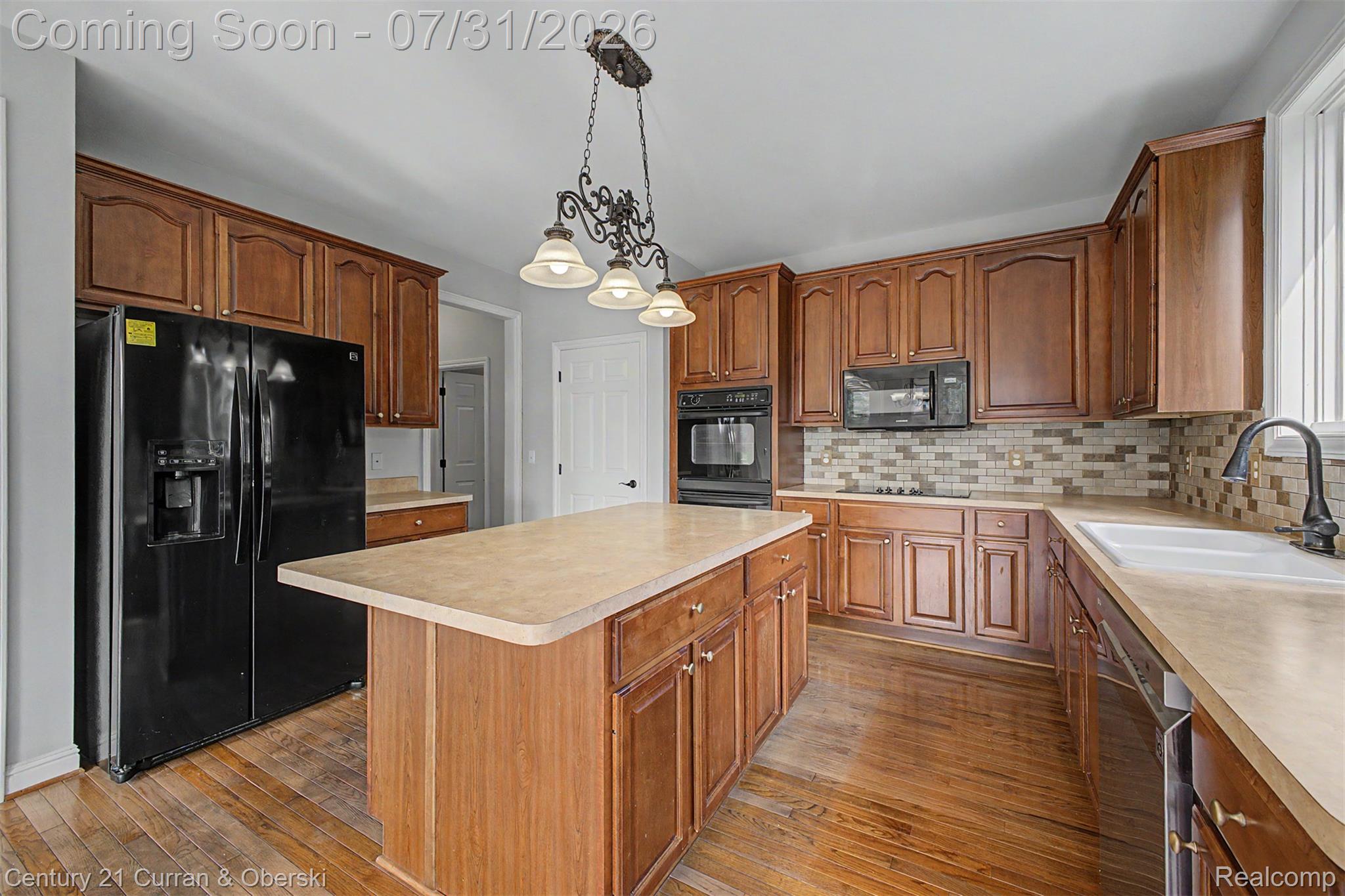48541 Inveraray Road Canton, MI 48188 - Photo 25 of 66 25.jpg