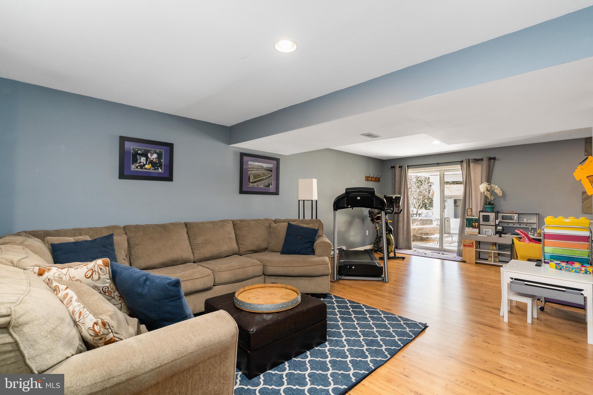 1014 Gullo Road New Windsor, MD 21776 - Photo 24 of 49 Sunny and Warm Family Room