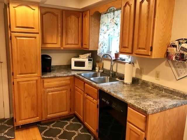203 Waterville Road South China, ME 04358 - Photo 6 of 33 Kitchen