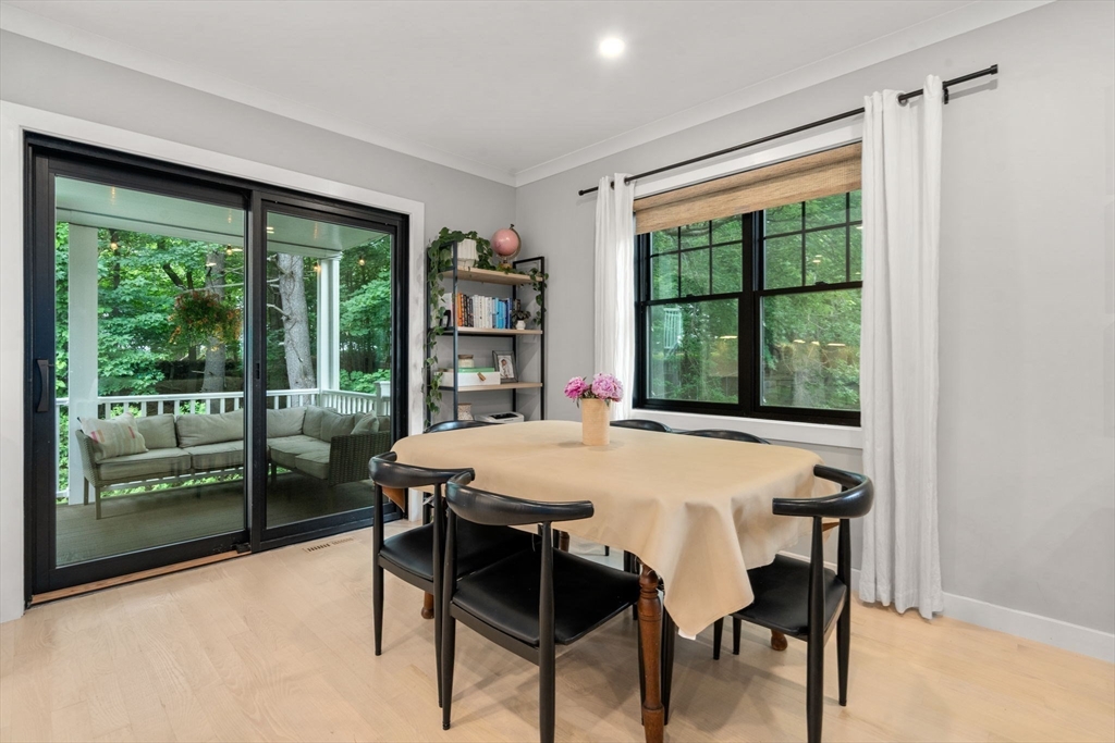 103 Warwick Road, Unit 103 Newton, MA 02465 - Photo 19 of 38