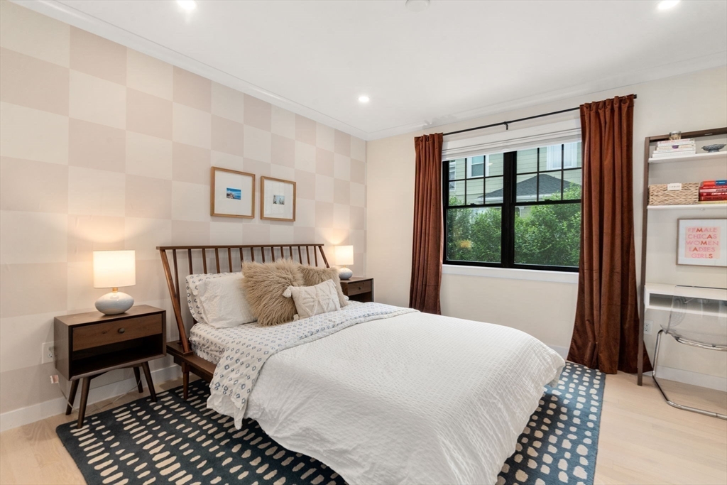 103 Warwick Road, Unit 103 Newton, MA 02465 - Photo 22 of 38