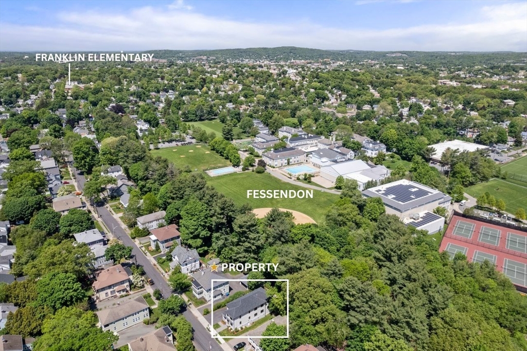 103 Warwick Road, Unit 103 Newton, MA 02465 - Photo 3 of 38