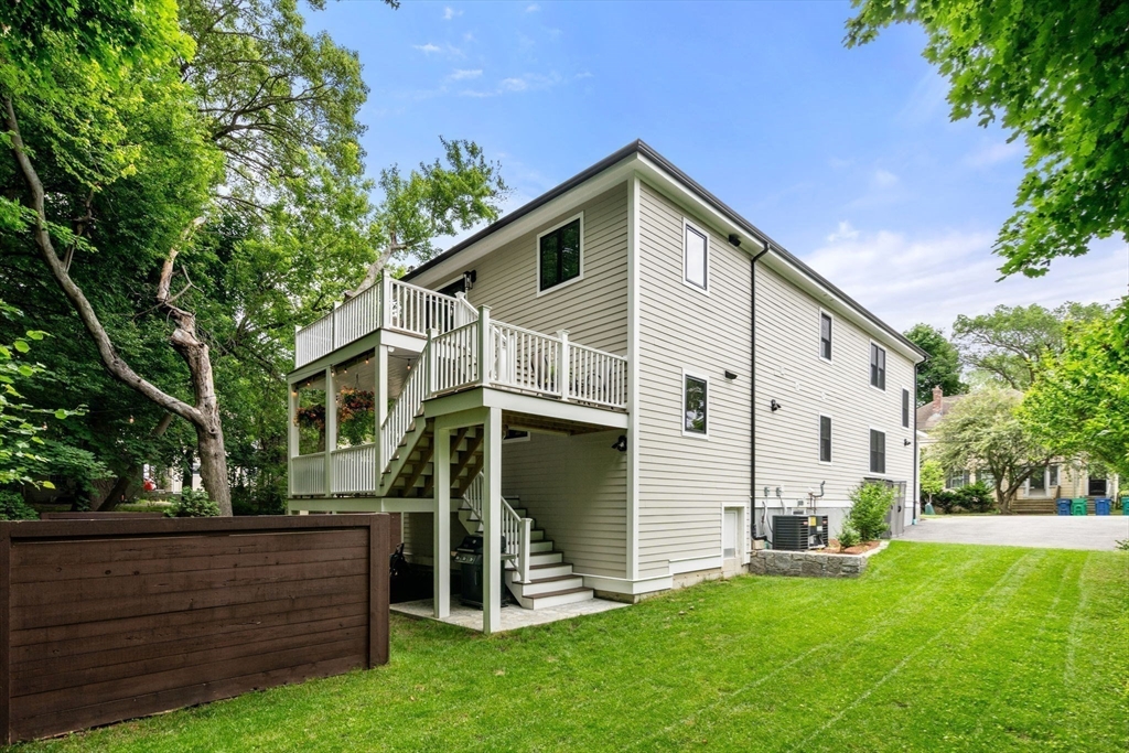 103 Warwick Road, Unit 103 Newton, MA 02465 - Photo 34 of 38