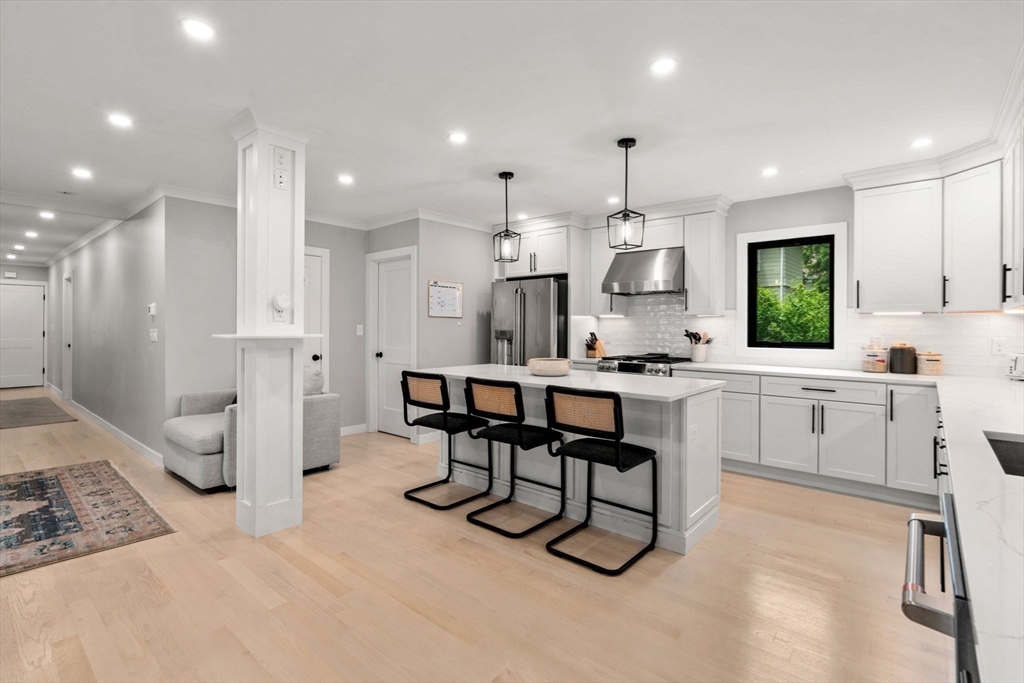 103 Warwick Road, Unit 103 Newton, MA 02465 - Photo 10 of 38