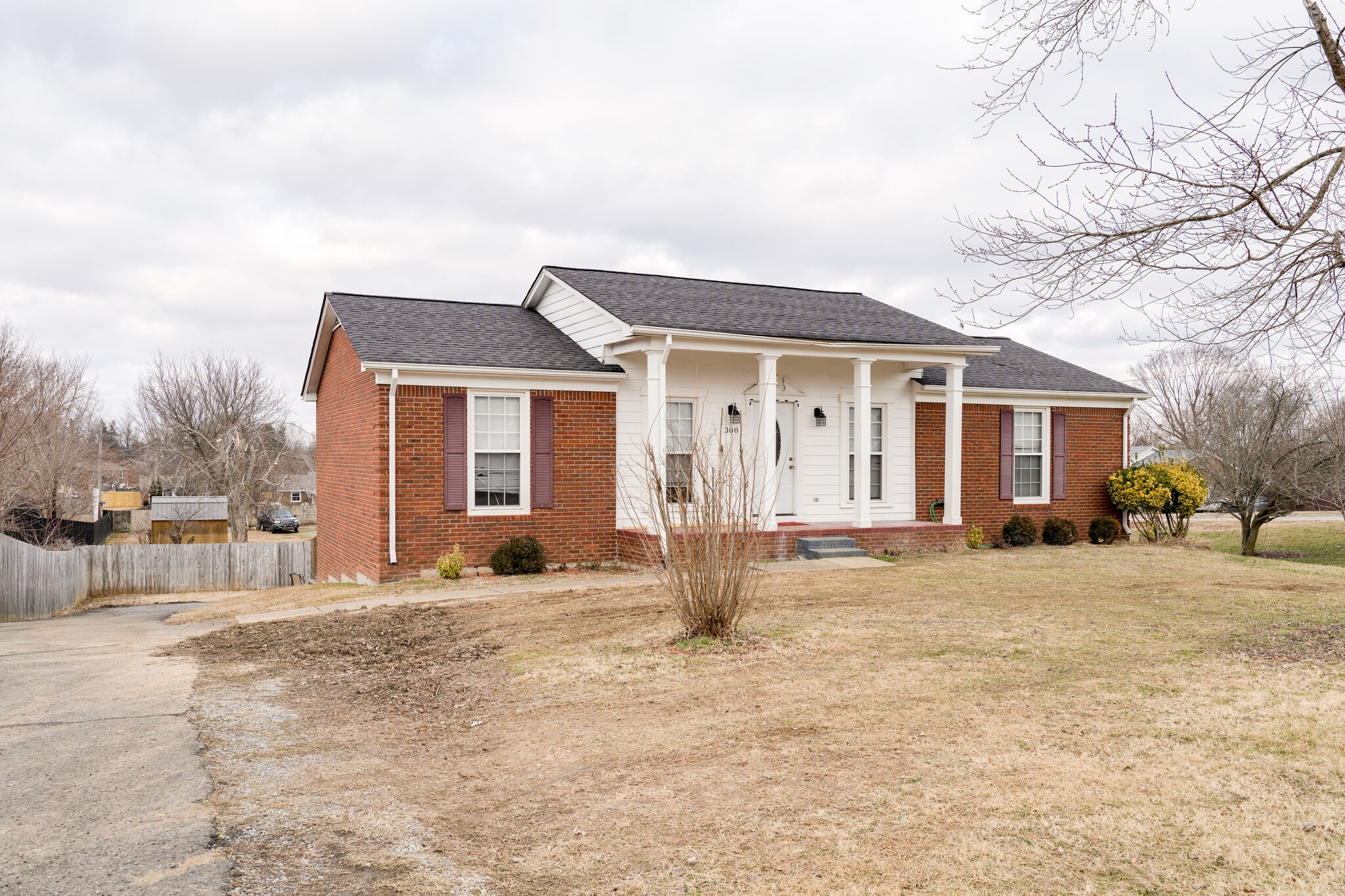 308 Westwind Drive Springfield, TN 37172 - Photo 2 of 37 Gallery Image 2
