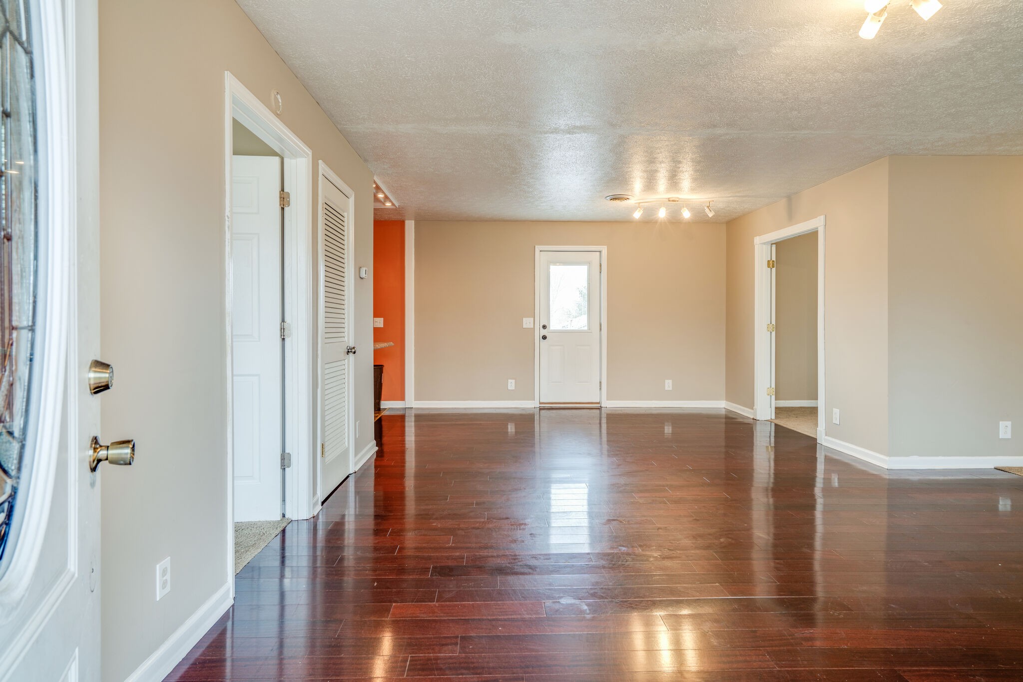 308 Westwind Drive Springfield, TN 37172 - Photo 4 of 37 Gallery Image 4