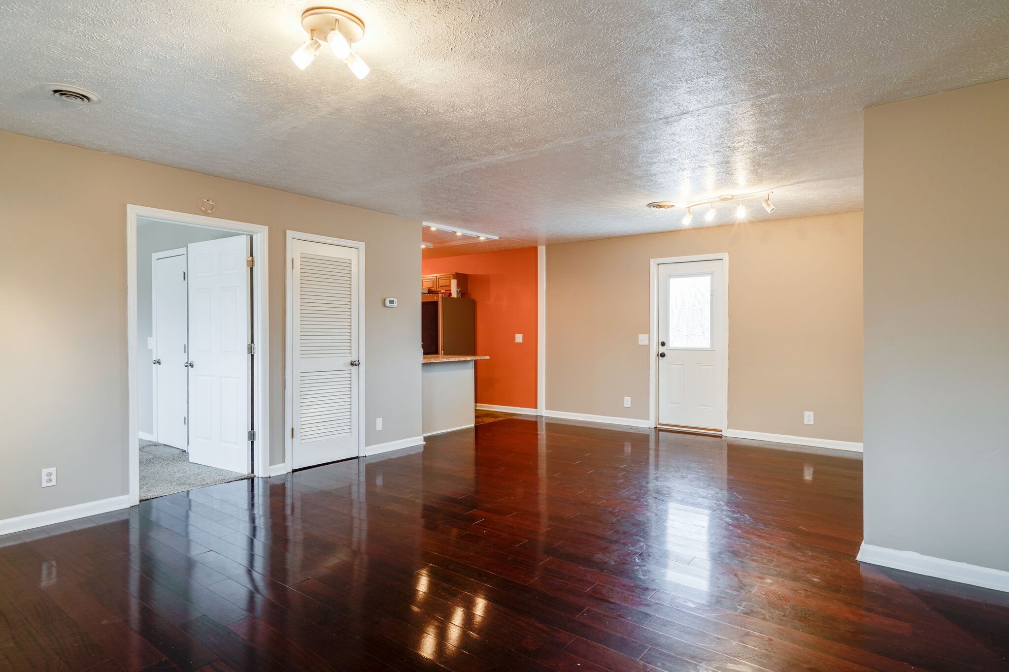 308 Westwind Drive Springfield, TN 37172 - Photo 6 of 37 Gallery Image 6