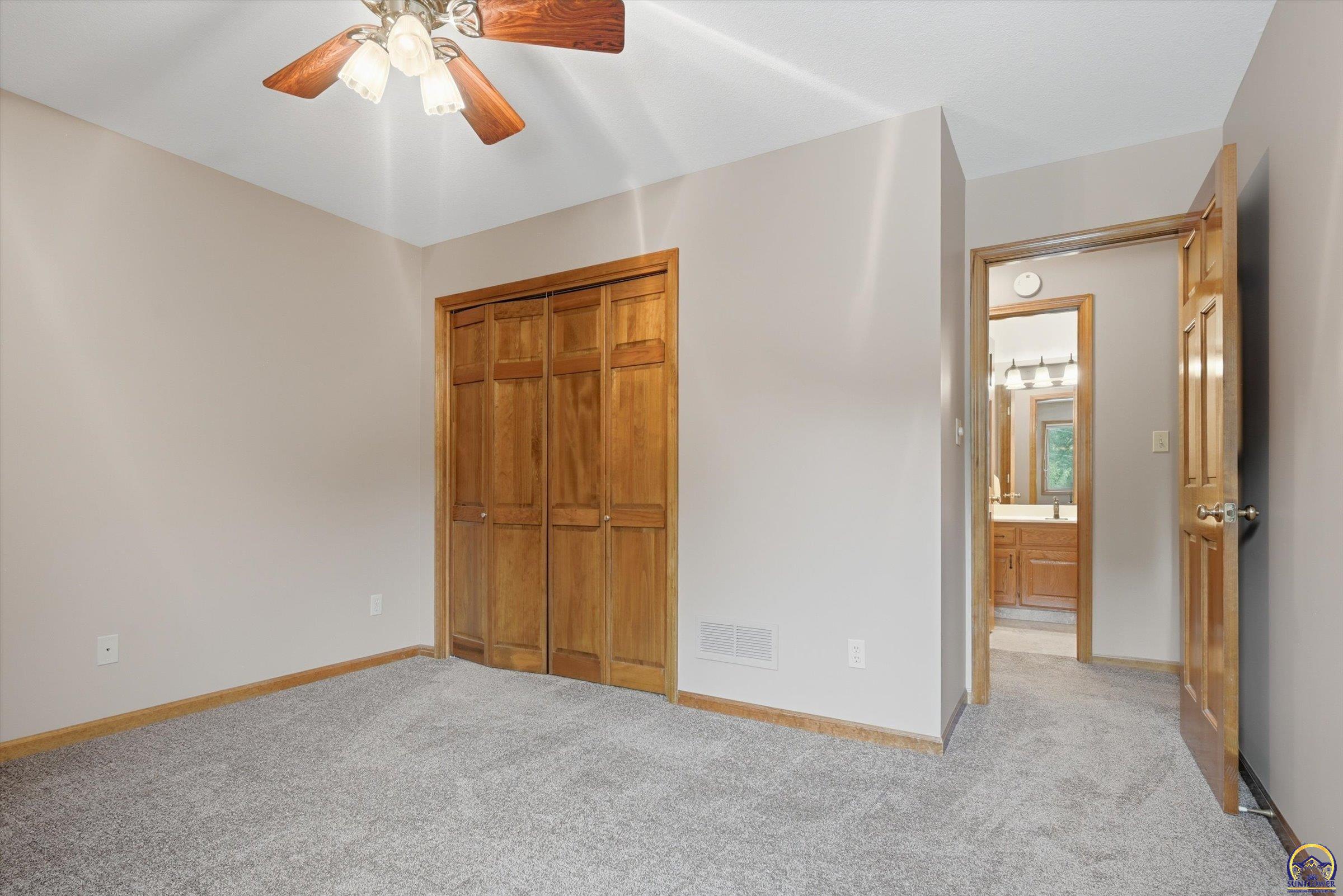 3240 Southwest Mowbray Road Topeka, KS 66614 - Photo 29 of 46