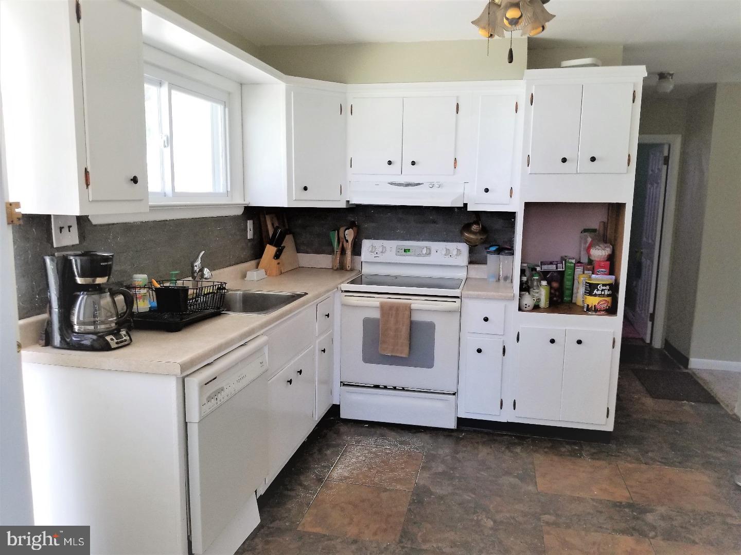 1309 Bridge Road West Chester, PA 19382 - Photo 2 of 23 Gallery Image 2