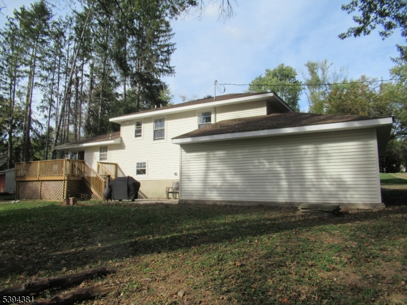 192 Bryans Road Hampton, NJ 08827 - Photo 4 of 32 a view of a back yard of the house