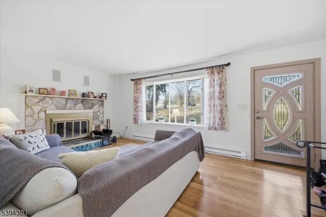 $587,000 | 192 Bryans Road, Hampton, NJ 08827