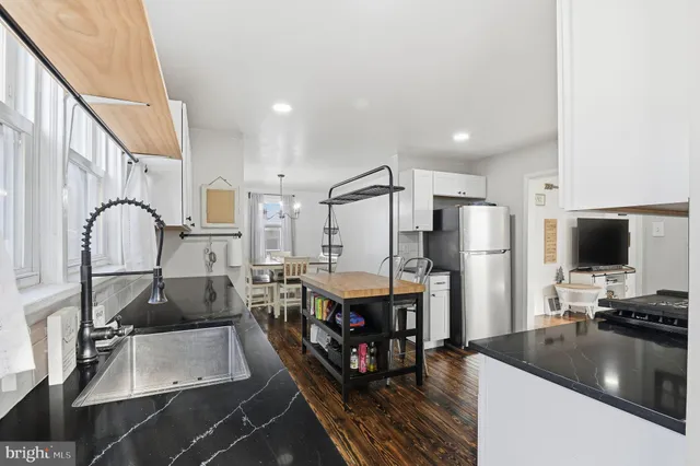 $350,000 | 643 Blue Bell Road, Williamstown, NJ 08094