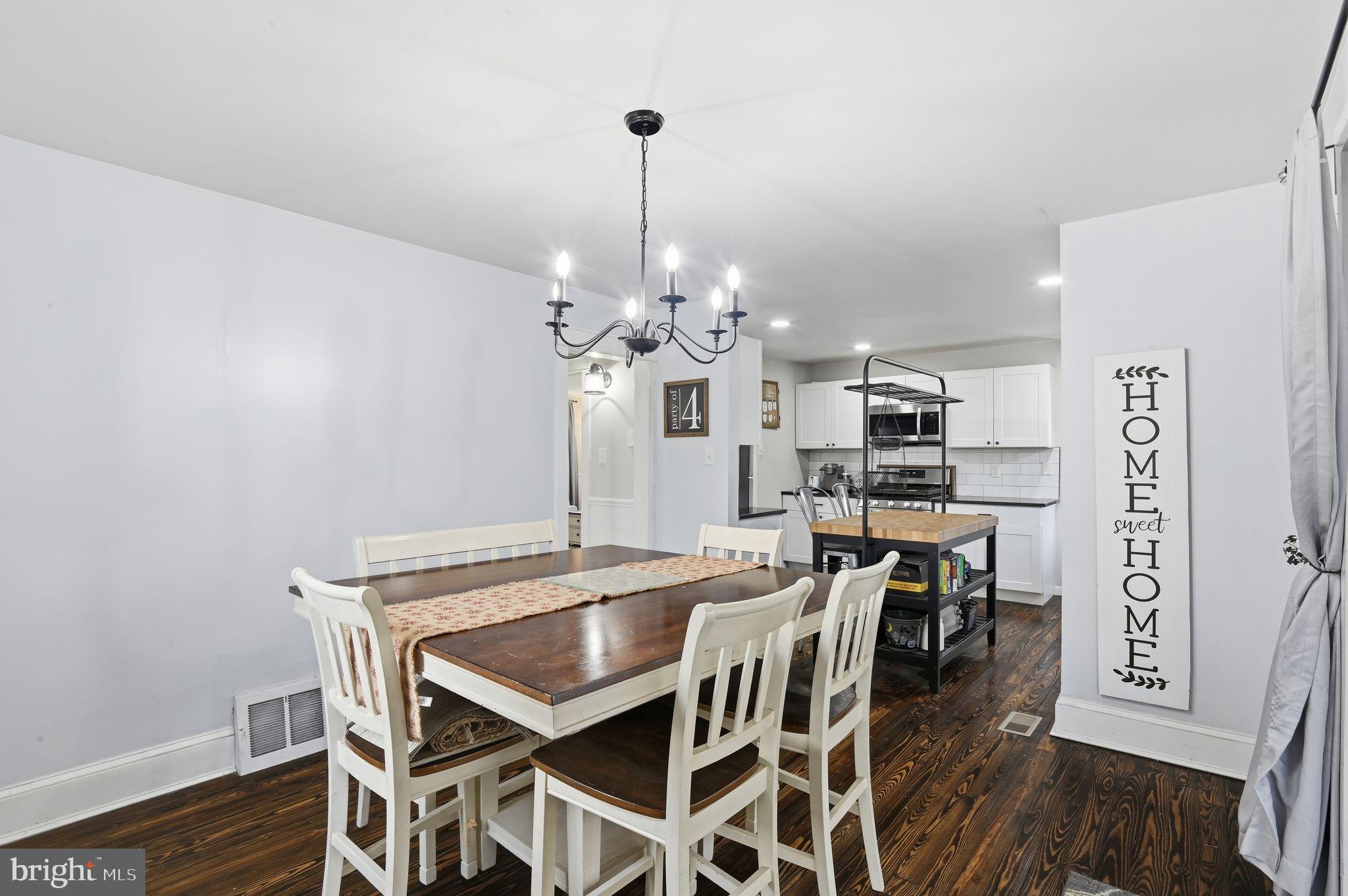 643 Blue Bell Road Williamstown, NJ 08094 - Photo 15 of 32 Dining