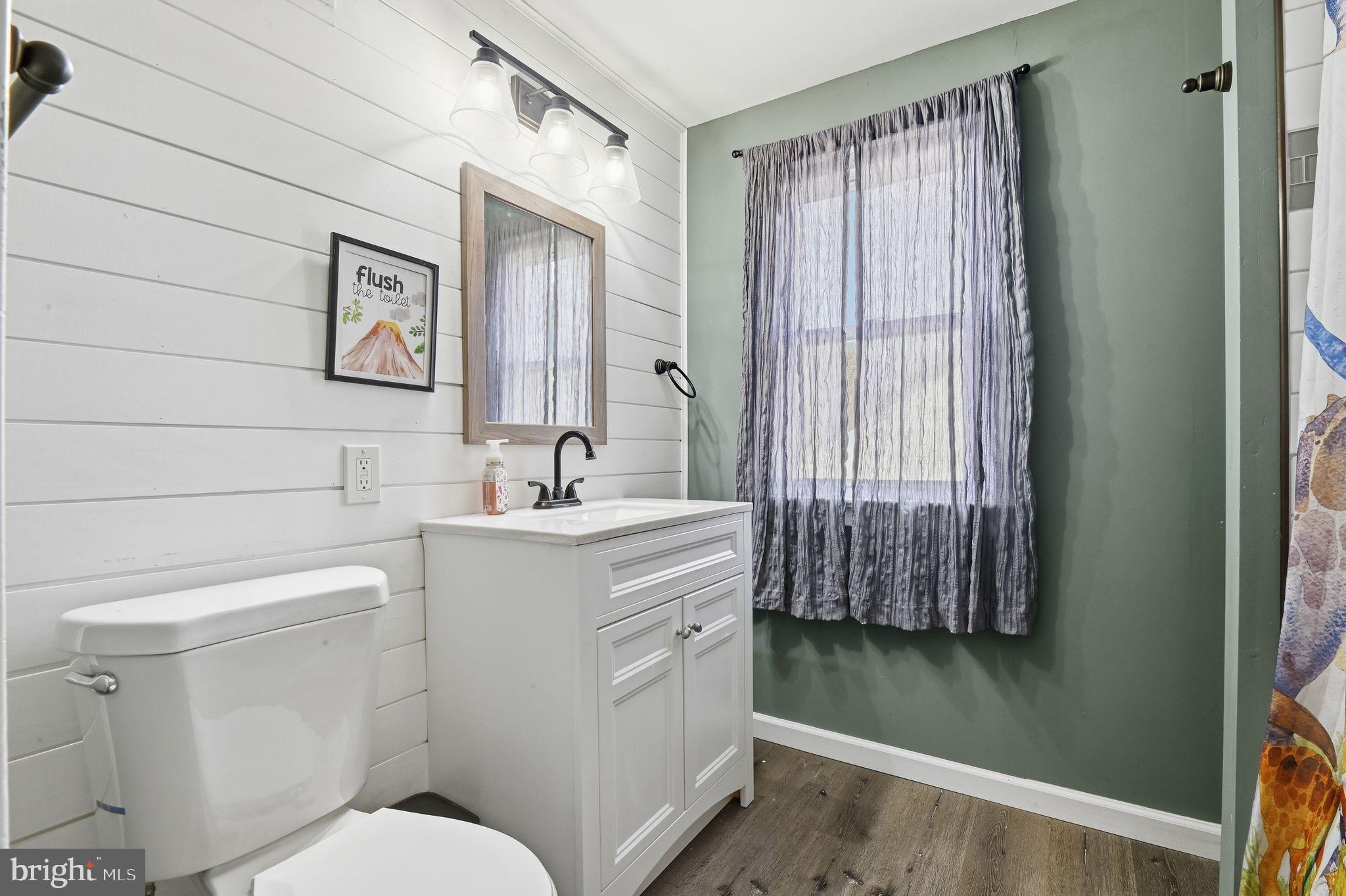 643 Blue Bell Road Williamstown, NJ 08094 - Photo 23 of 32 Main level full bath