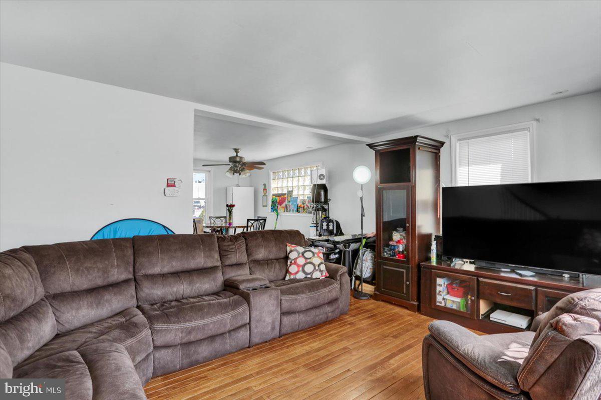 15 Kenhorst Boulevard Reading, PA 19607 - Photo 3 of 25 Gallery Image 3
