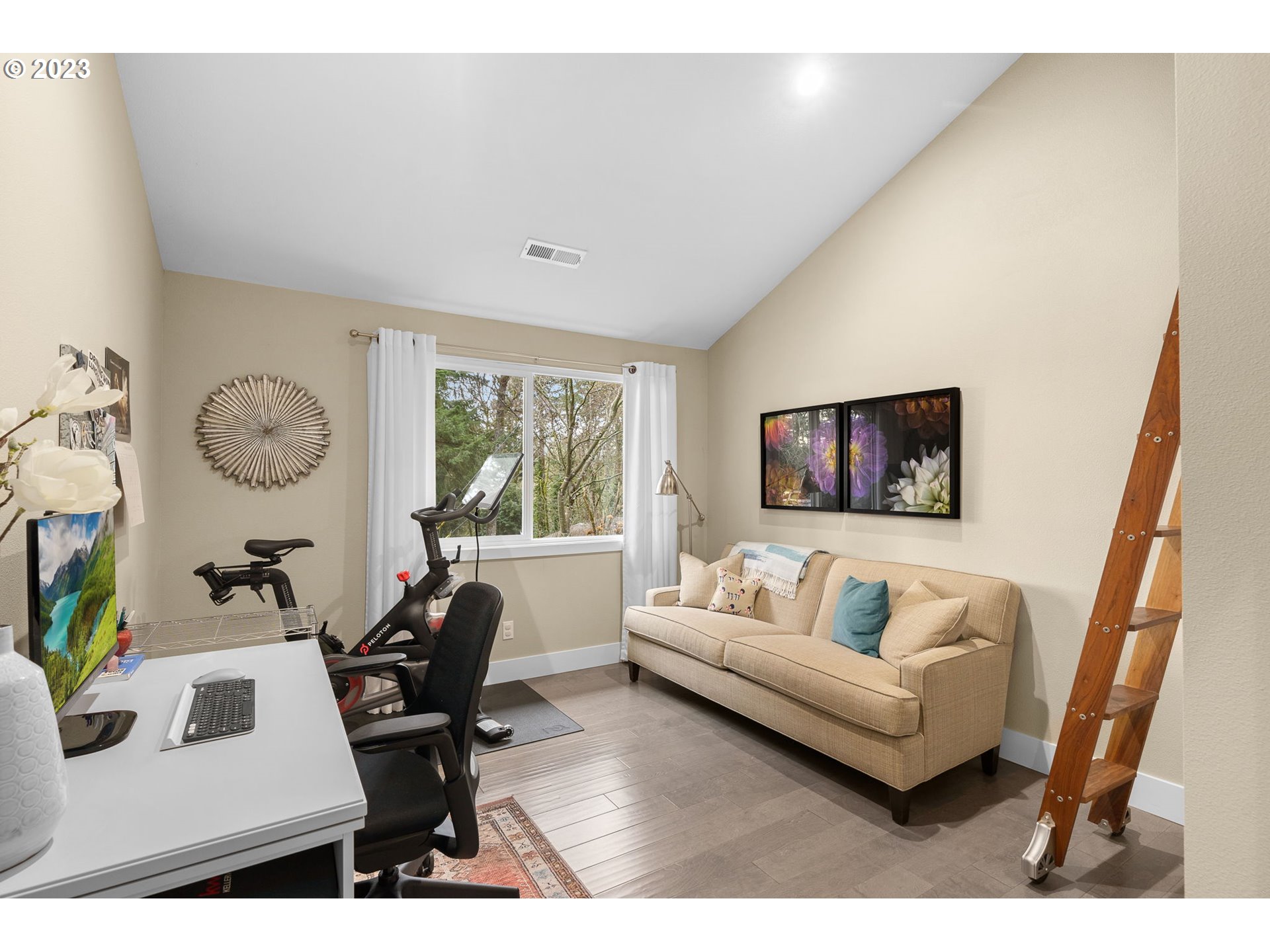 3195 Edgemont Road Lake Oswego, OR 97034 - Photo 21 of 32 Gallery Image 21