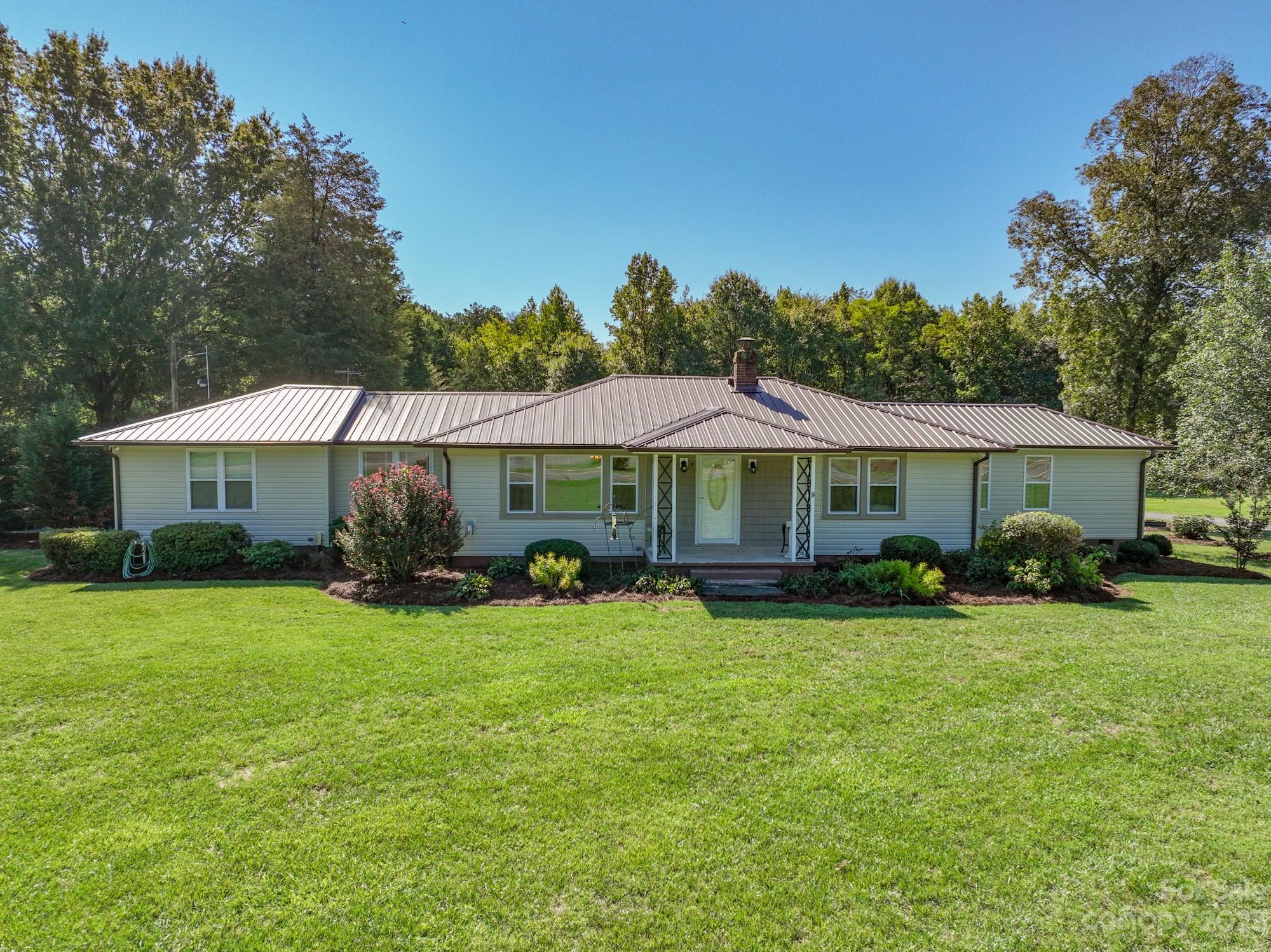 12705 Bringle Ferry Road Richfield, NC 28137 - Photo 4 of 48 Gallery Image 4
