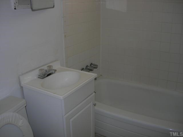 824 Hadley Road Raleigh, NC 27610 - Photo 7 of 8