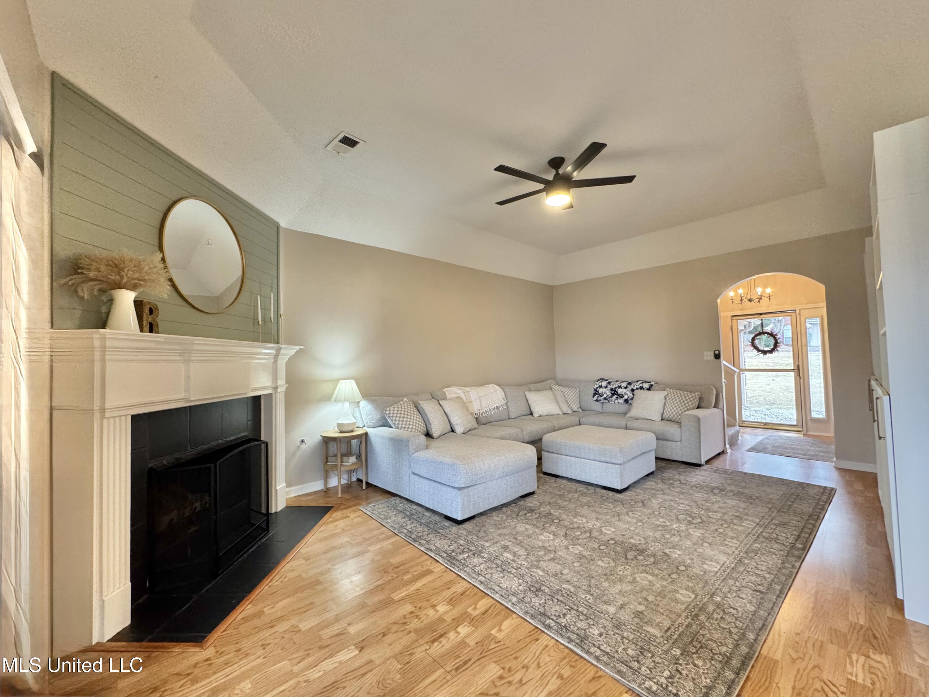 5608 Marlin Place Olive Branch, MS 38654 - Photo 16 of 48 IMG_5357