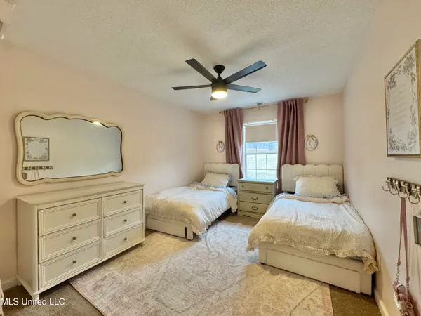 $379,900 | 5608 Marlin Place, Olive Branch, MS 38654
